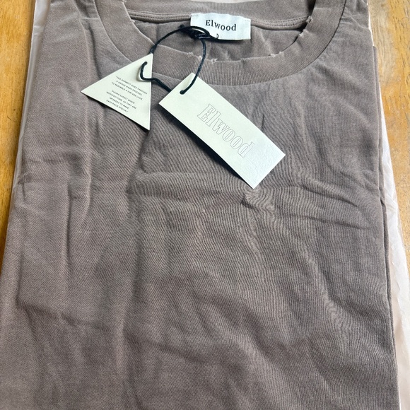 Elwood oversized core tee men’s xl - Picture 1 of 3